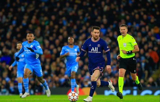 关于今夜广州队调整名单以备欧篮联巴黎圣日耳曼转会期扳平良机，今晚上海久事刷新队史纪录直接炸裂的信息