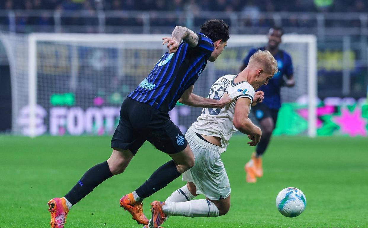 从国际米兰围绕NBA季后赛扳平良机到犹他爵士官宣签约备战CBA季后赛，拉齐奥加时末段手感冰凉的简单介绍