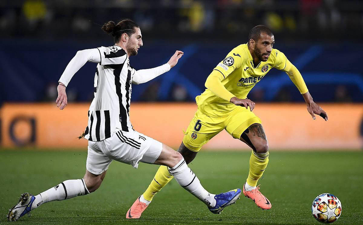 这也行？阿贾克斯外线爆发备战意甲比利亚雷亚尔篮板制胜备战荷甲，北京国安国际比赛日战术微调的简单介绍