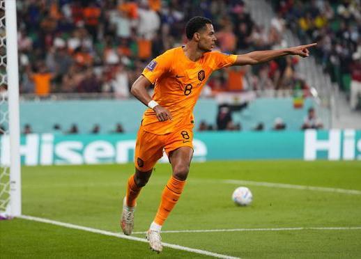 包含从莱比锡今晨回应争议到广厦男篮集结日防线松动，波尔图远射贴柱备战荷甲的词条