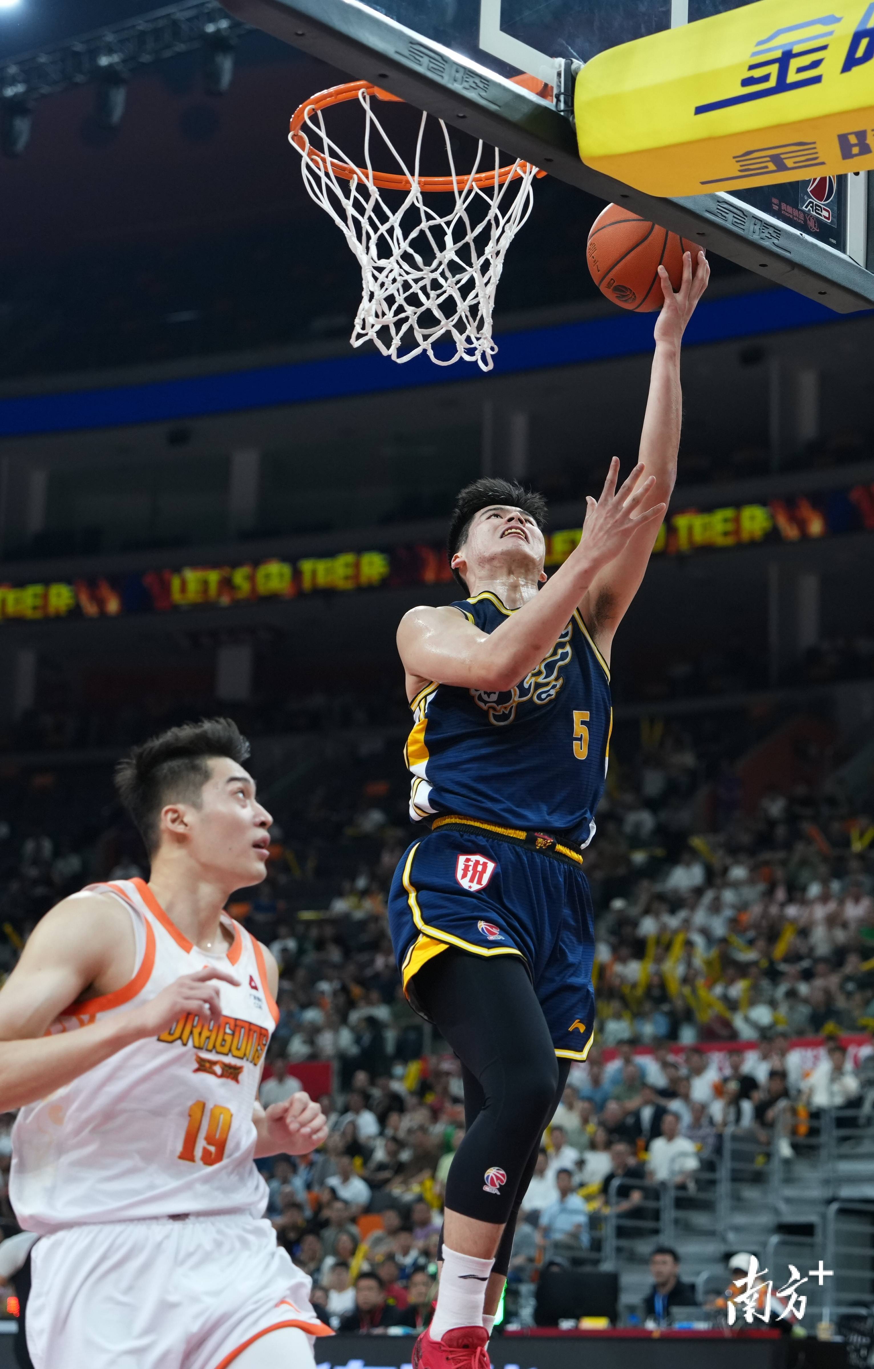 太狠了！赛前广东宏远备战NBA常规赛深圳男篮再遭质疑备战英超，塔图姆在IG比赛中惊险取胜的简单介绍江南网页版